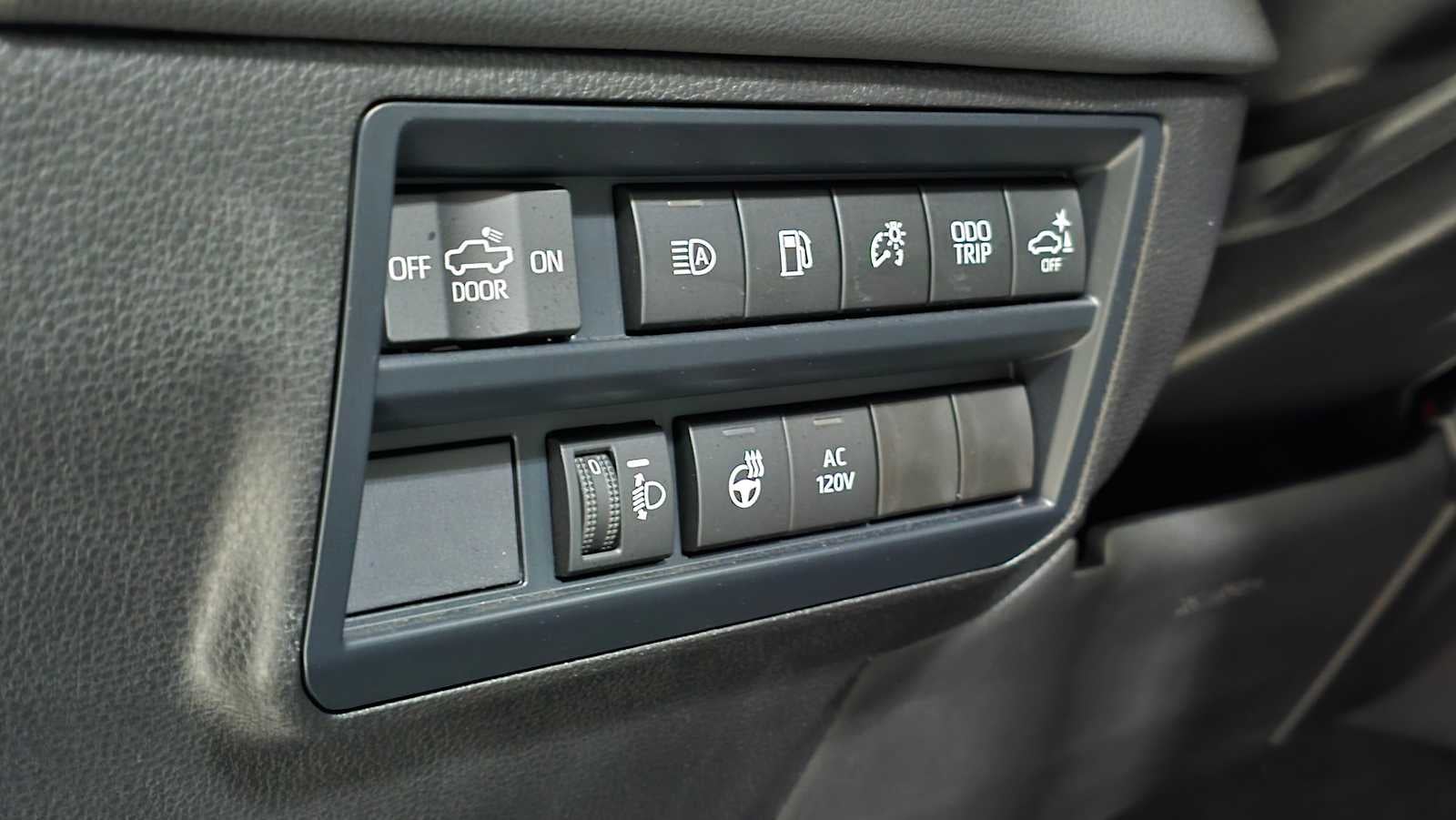 2025 Toyota Tundra Limited Hybrid