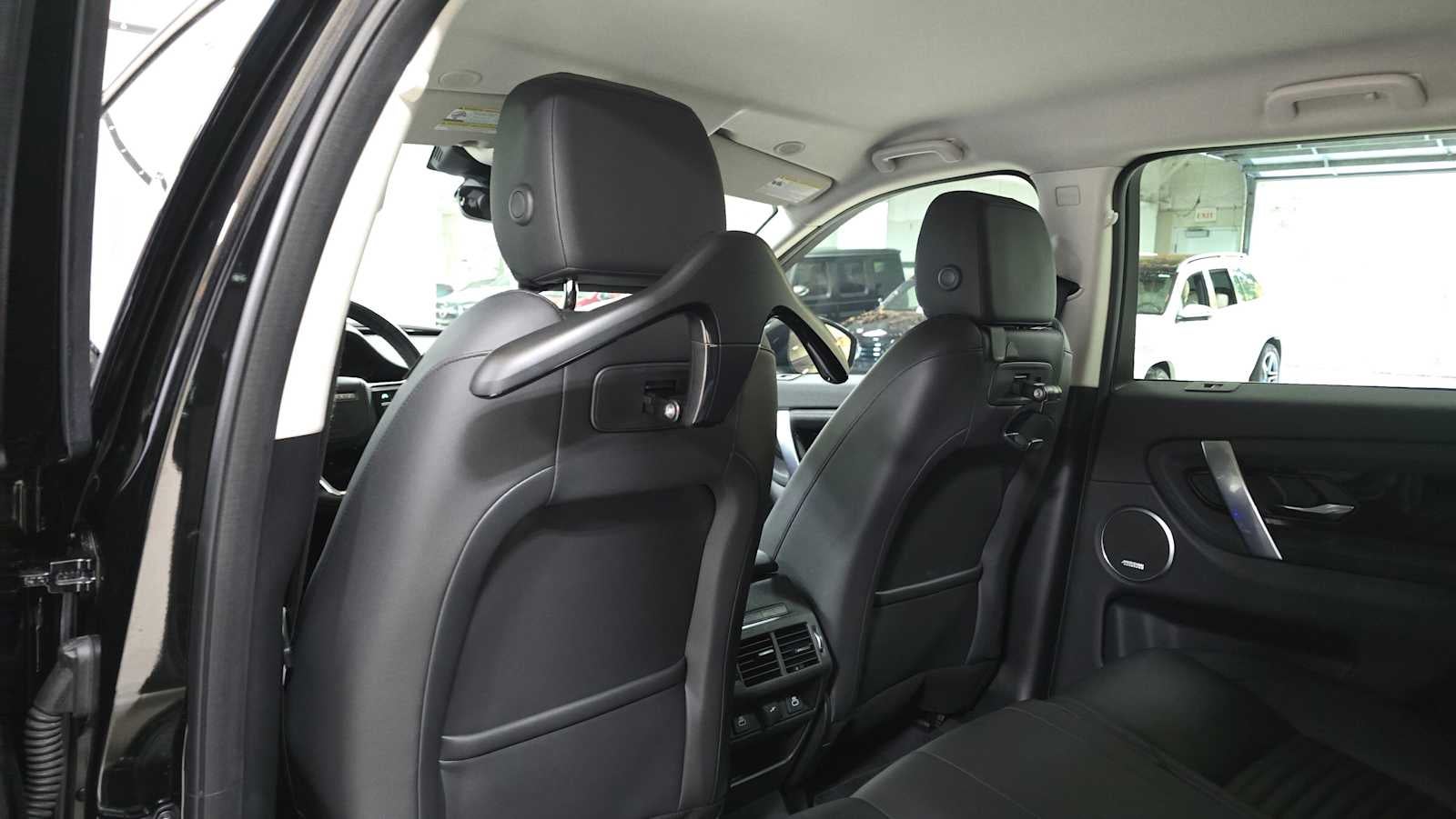 2023 Land Rover Discovery Sport SE