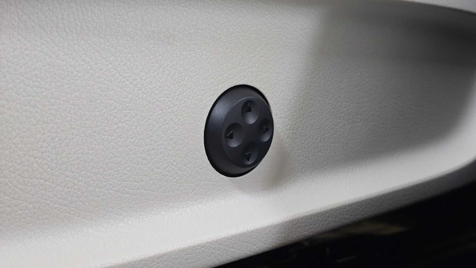 2025 Mercedes-Benz GLB GLB 250