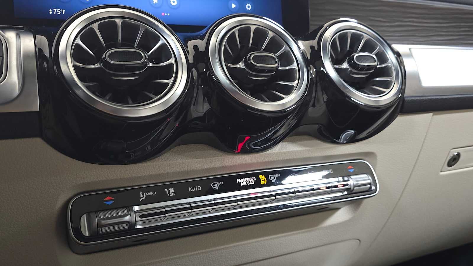 2025 Mercedes-Benz GLB GLB 250