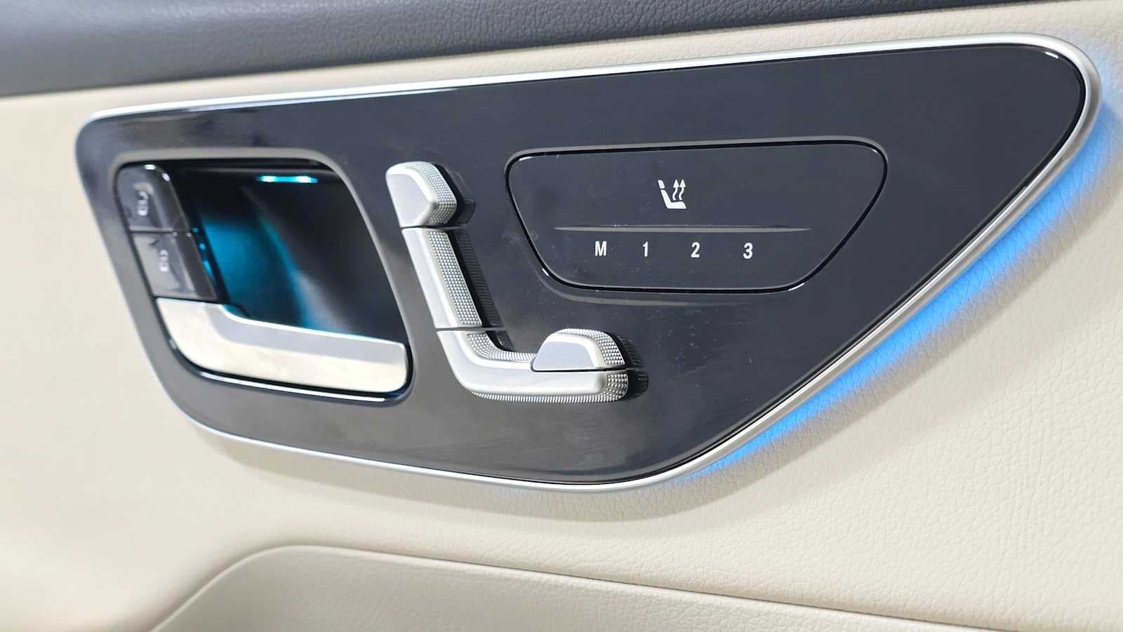 2025 Mercedes-Benz GLC GLC 300