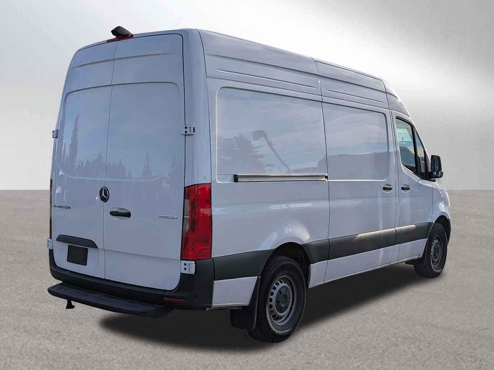 2025 Mercedes-Benz Sprinter 2500 Standard Roof I4 Diesel 144" RWD