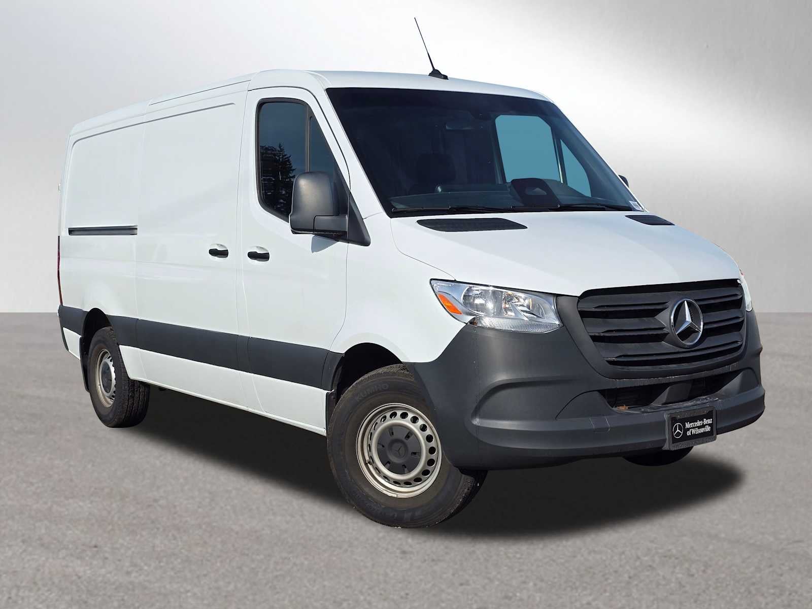 2025 Mercedes-Benz Sprinter 2500 Standard Roof I4 Diesel 144" RWD