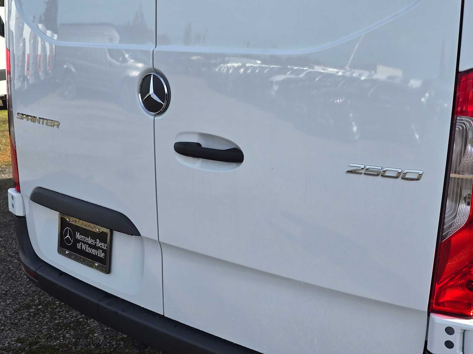 2025 Mercedes-Benz Sprinter 2500 Standard Roof I4 Diesel 144" RWD