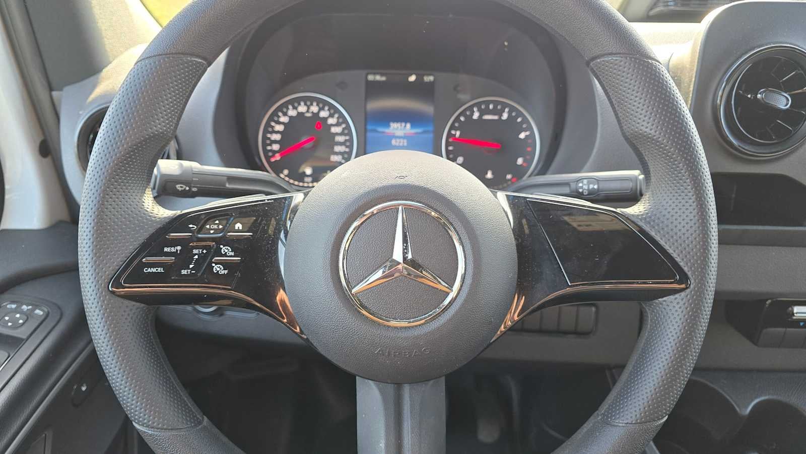 2025 Mercedes-Benz Sprinter 2500 Standard Roof I4 Diesel 144" RWD