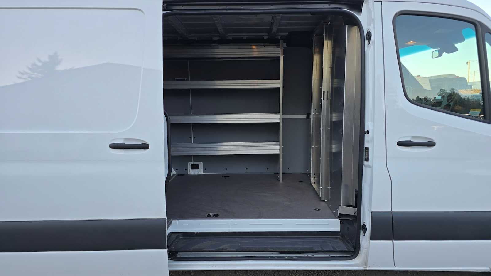 2025 Mercedes-Benz Sprinter 2500 Standard Roof I4 Diesel 144" RWD