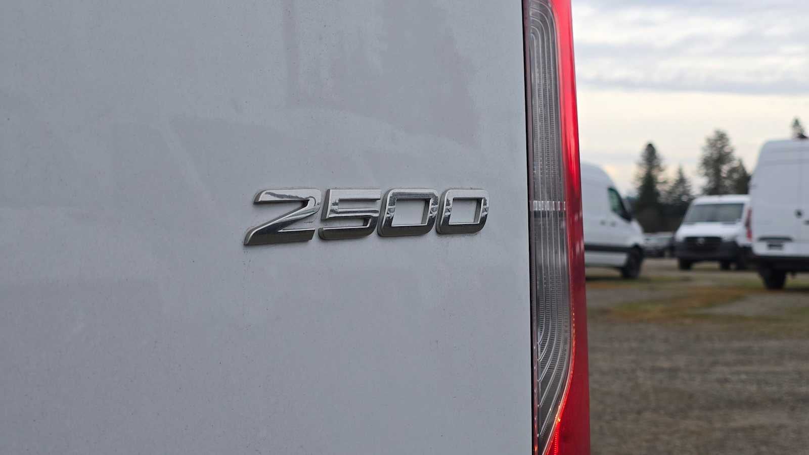 2025 Mercedes-Benz Sprinter 2500 Standard Roof I4 Diesel 144" RWD