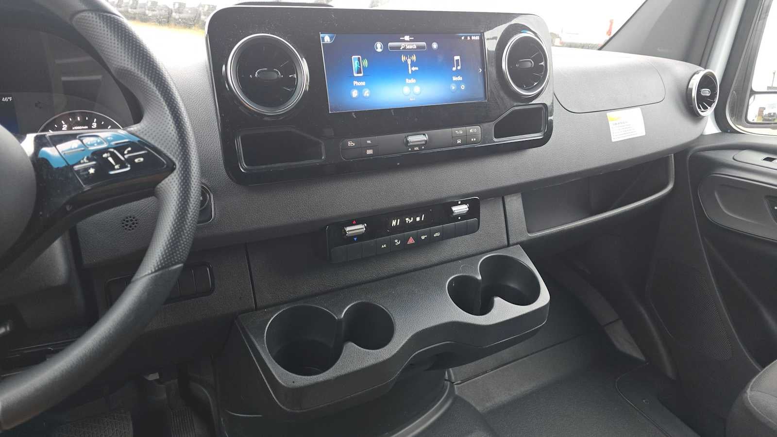 2025 Mercedes-Benz Sprinter 2500 Standard Roof I4 Diesel 144" RWD