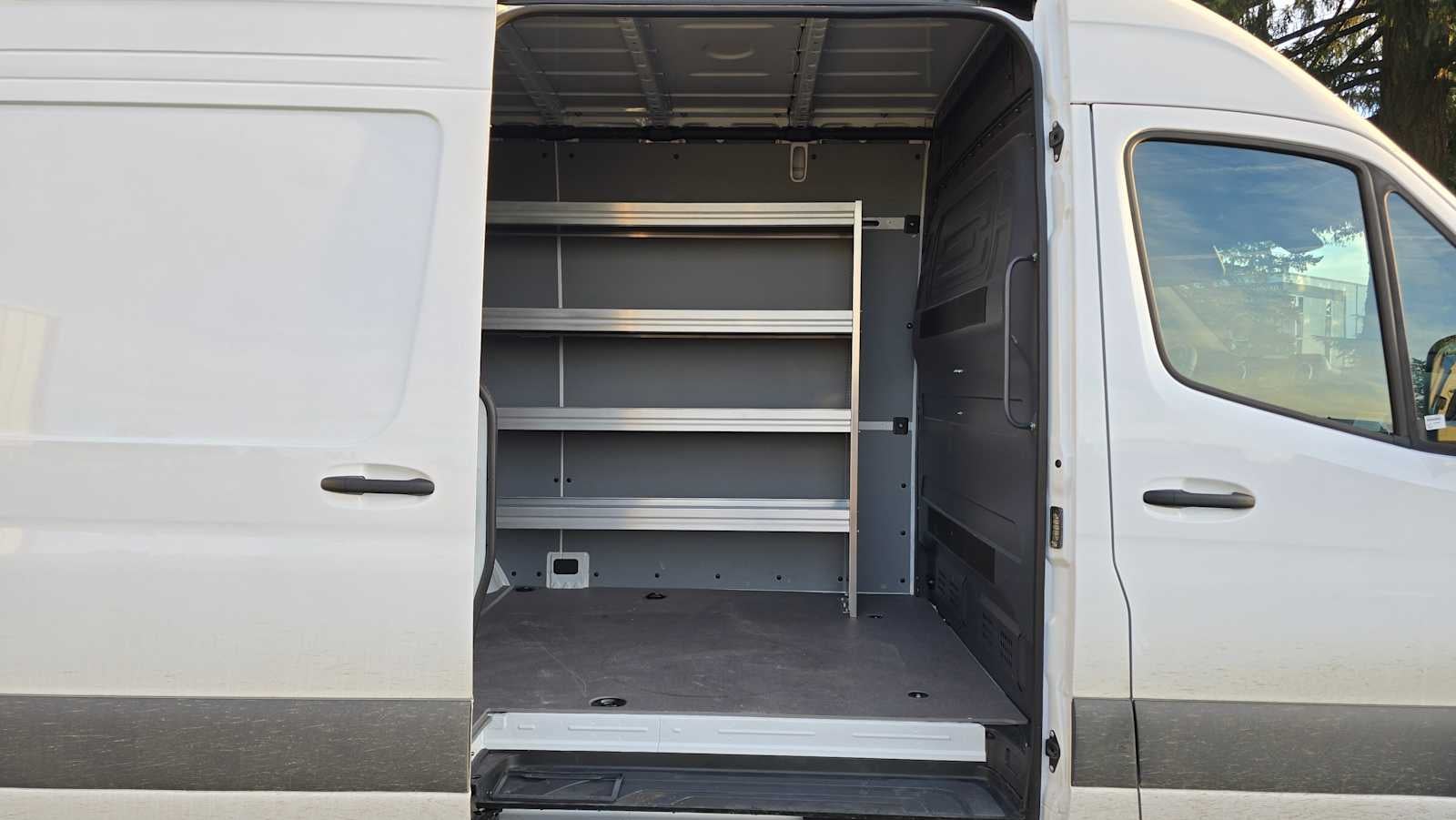 2025 Mercedes-Benz Sprinter 2500 Standard Roof I4 Diesel 144" RWD