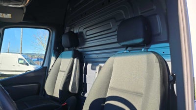 2025 Mercedes-Benz Sprinter 2500 Standard Roof I4 Diesel 144" RWD
