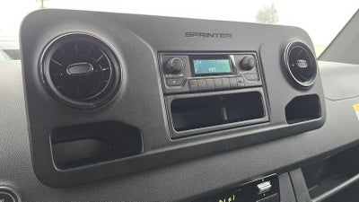 2025 Mercedes-Benz Sprinter 2500 Standard Roof I4 Diesel 144" RWD