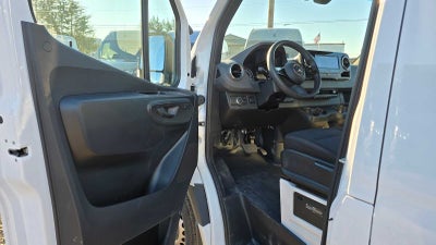 2025 Mercedes-Benz Sprinter 2500 High Roof I4 Diesel 170" RWD