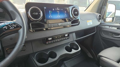 2025 Mercedes-Benz Sprinter 2500 Standard Roof I4 Diesel 144" RWD