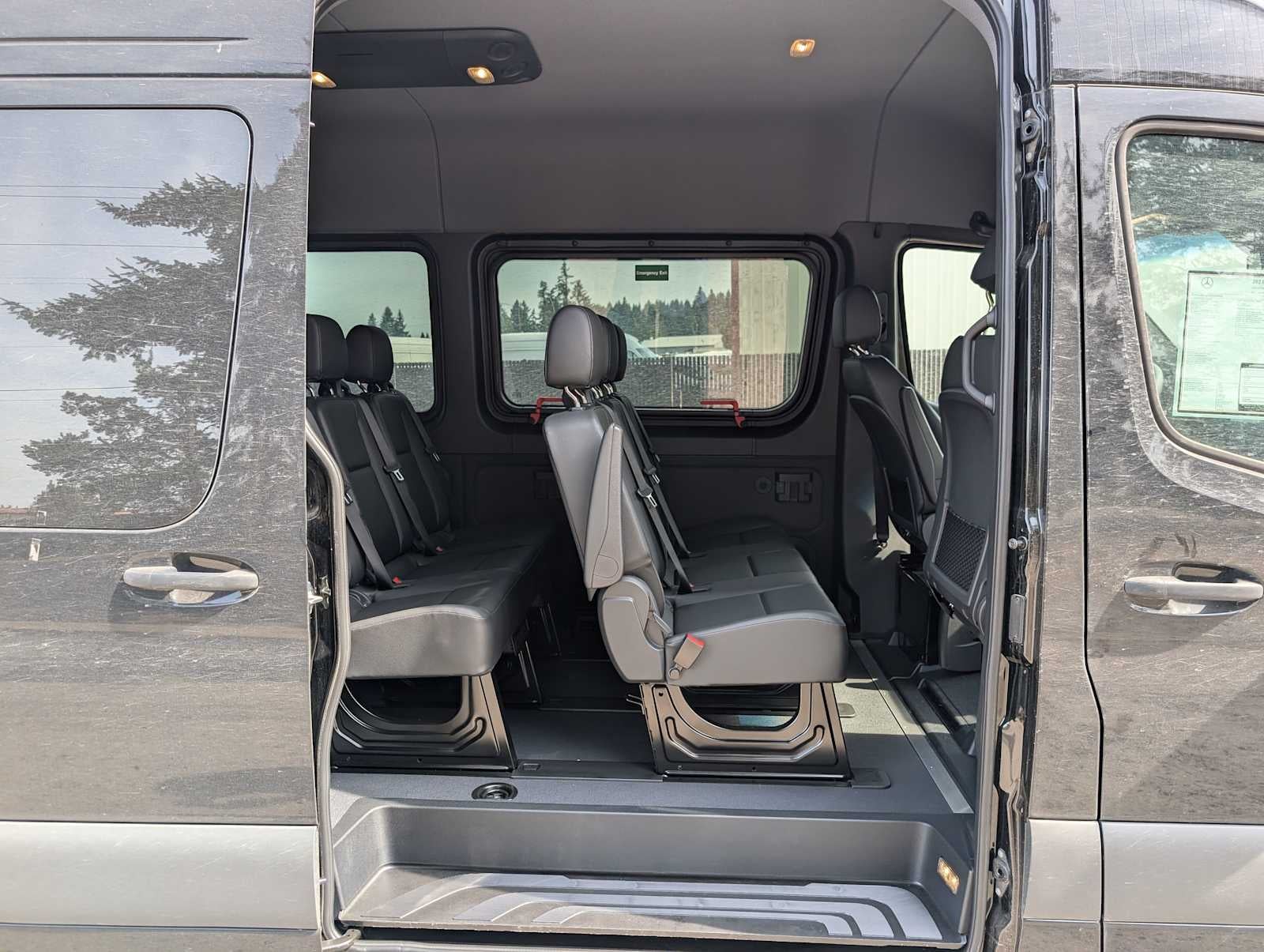 2024 Mercedes-Benz Sprinter 2500 Standard Roof I4 Diesel HO 144" RWD
