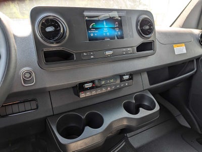 2024 Mercedes-Benz Sprinter 2500 Standard Roof I4 Diesel HO 144" RWD