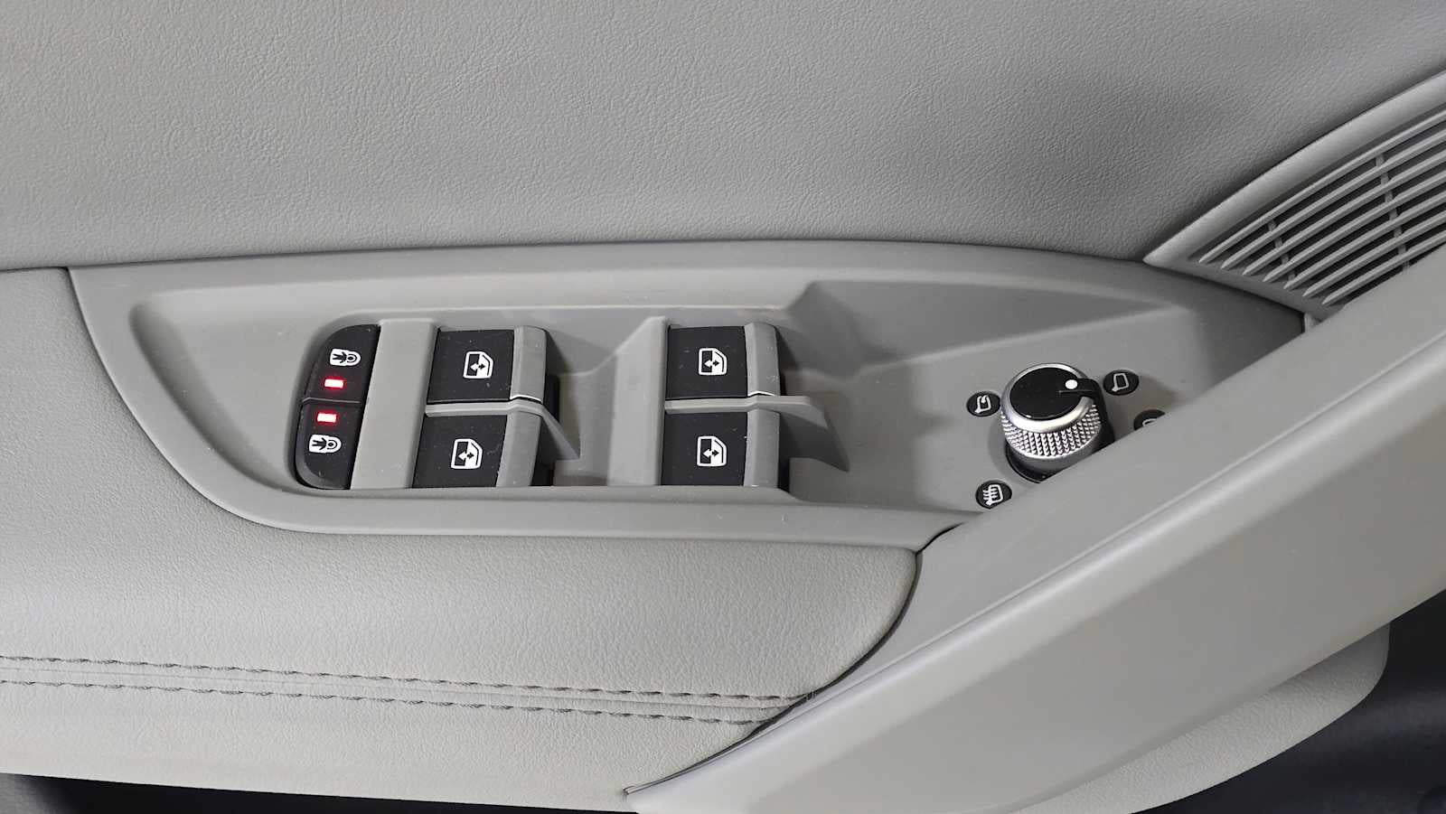 2024 Audi Q5 S line Prestige