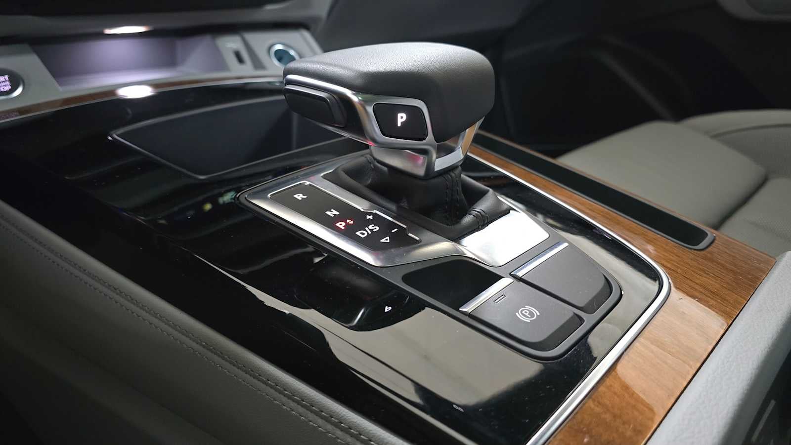 2024 Audi Q5 S line Prestige