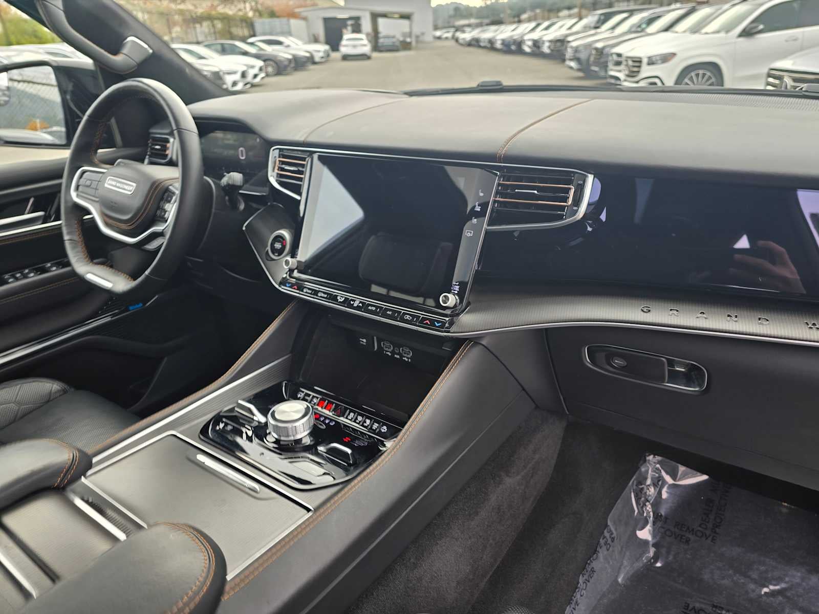 2024 Jeep Grand Wagoneer L Series III Obsidian