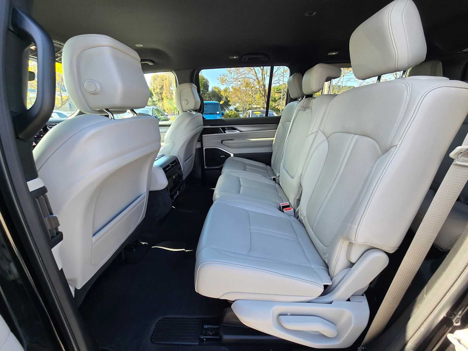2025 Jeep Wagoneer 4x4
