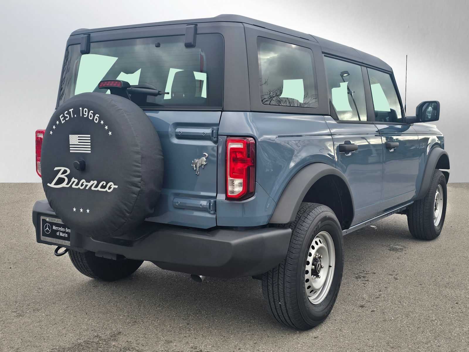2025 Ford Bronco Base