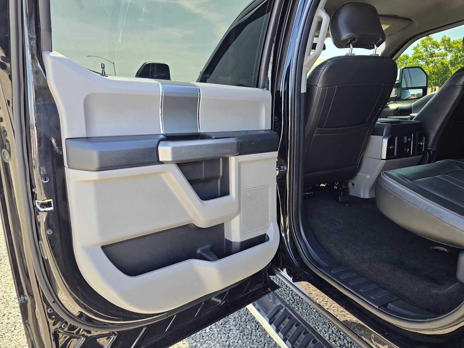 2017 Ford Super Duty F-250 Pickup XLT