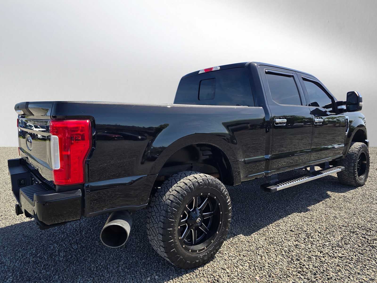 2017 Ford Super Duty F-250 Pickup XLT