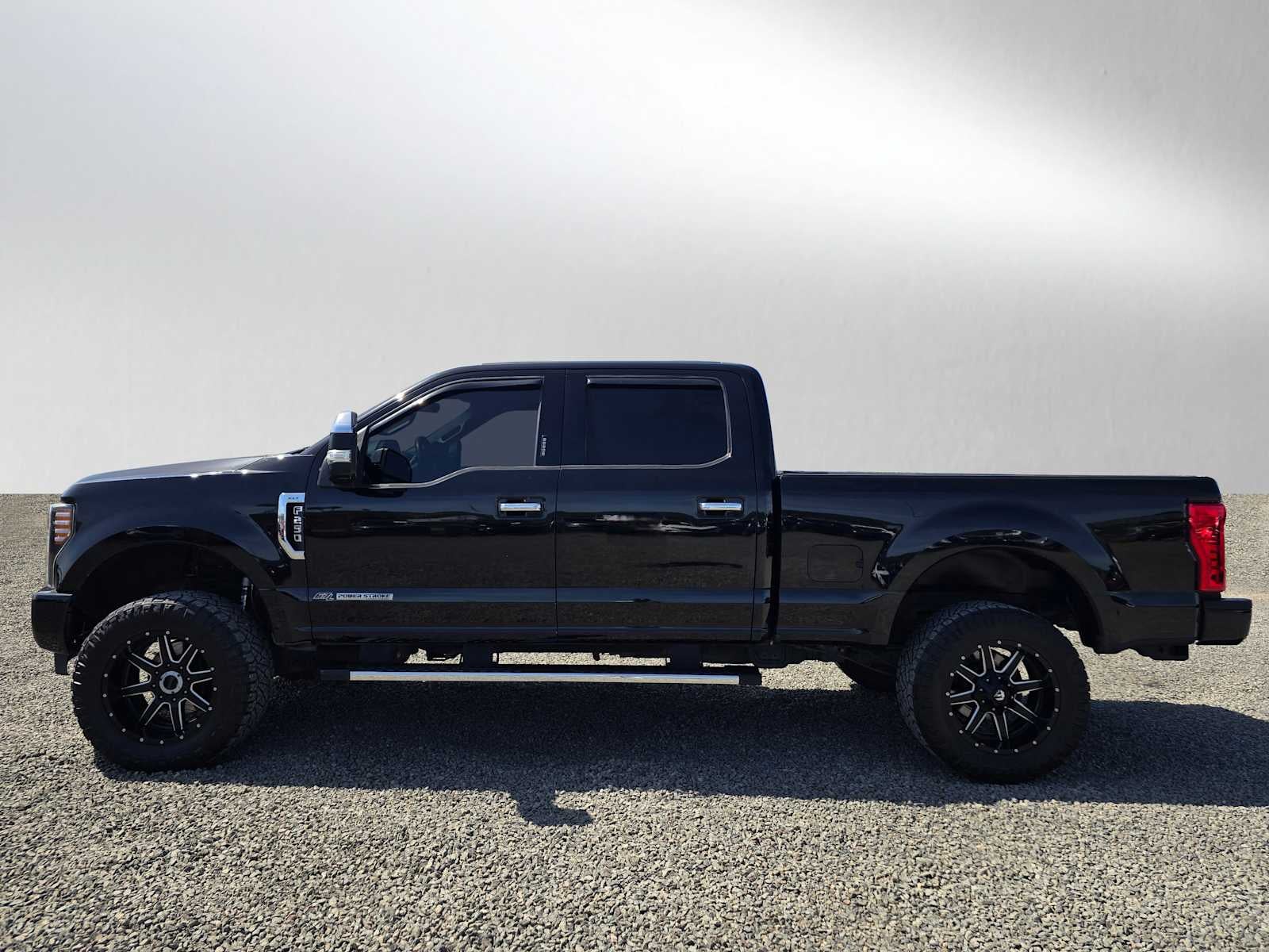 2017 Ford Super Duty F-250 Pickup XLT