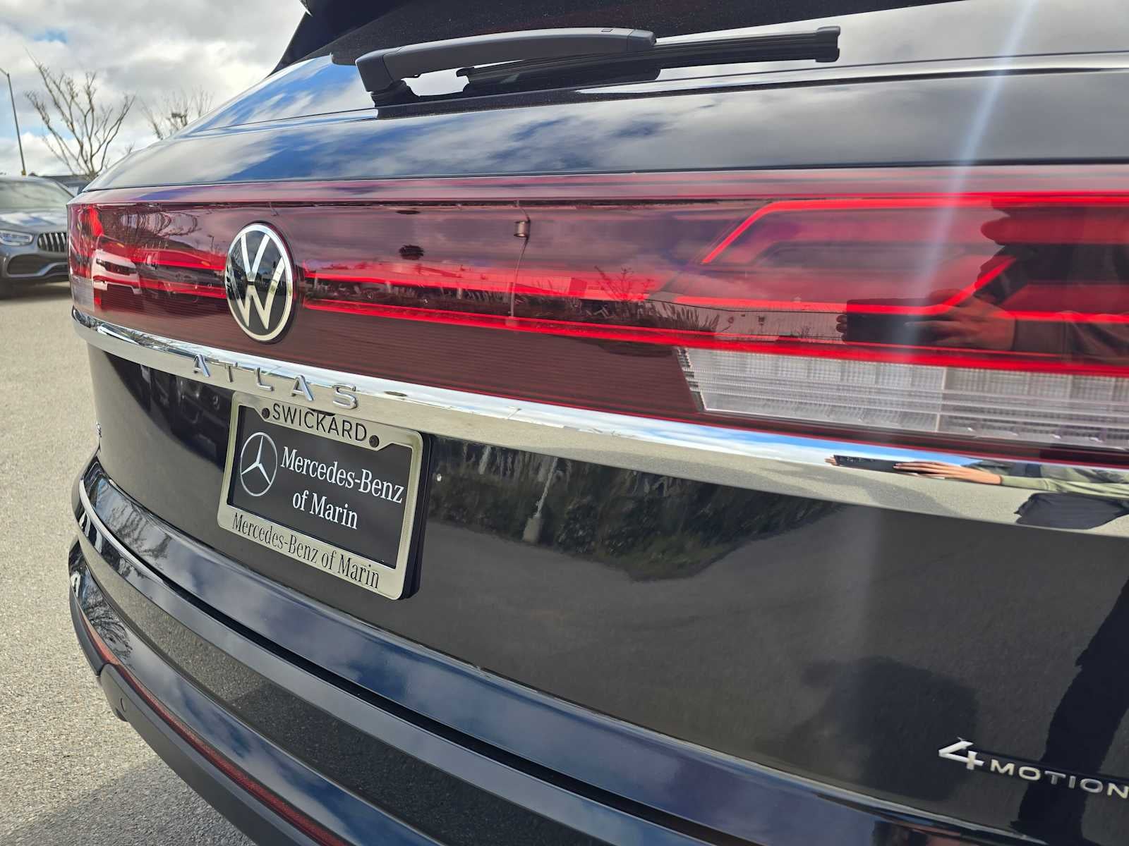 2024 Volkswagen Atlas Cross Sport 2.0T SE w/Technology