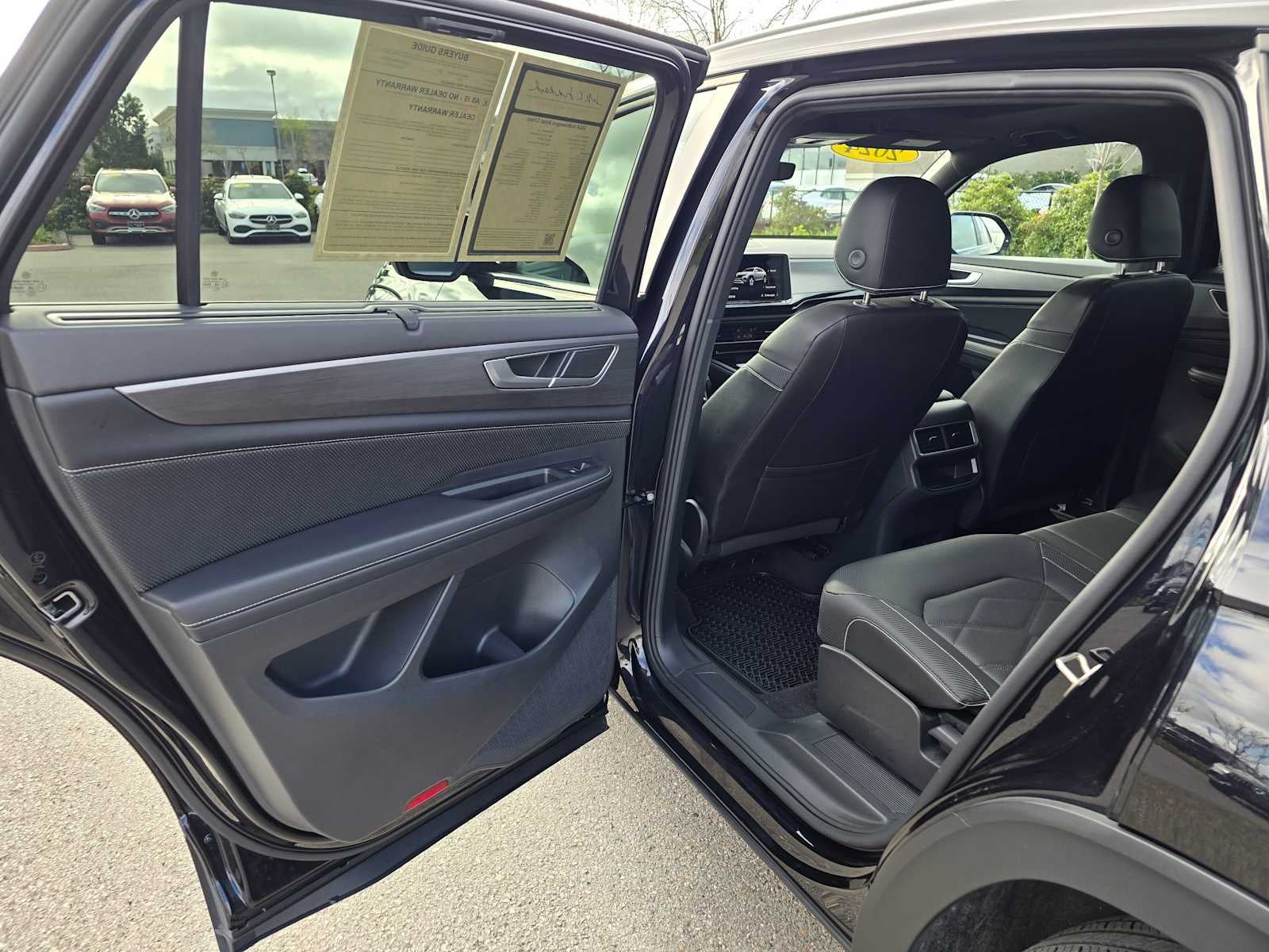 2024 Volkswagen Atlas Cross Sport 2.0T SE w/Technology