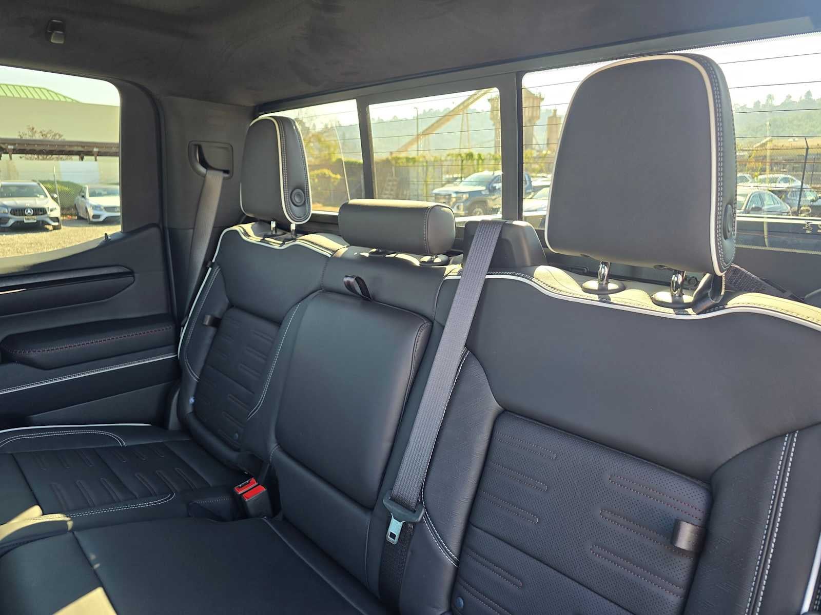 2025 GMC Sierra 1500 AT4X