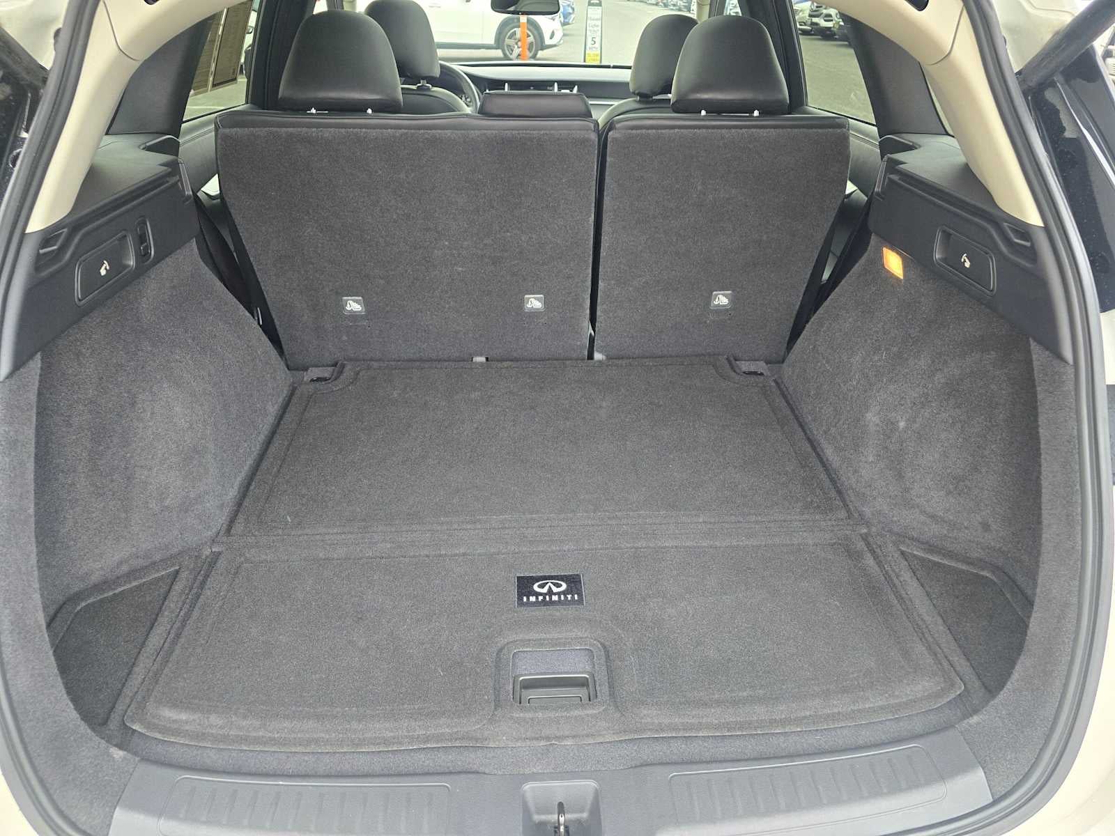 2021 INFINITI QX50 LUXE