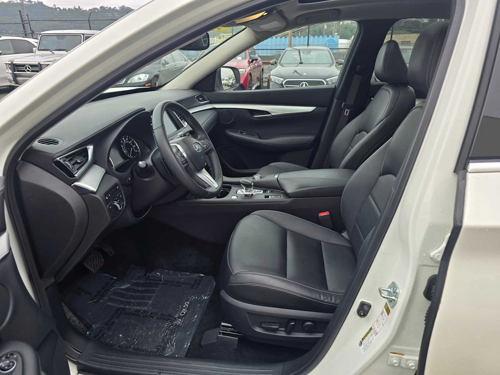 2021 INFINITI QX50 LUXE