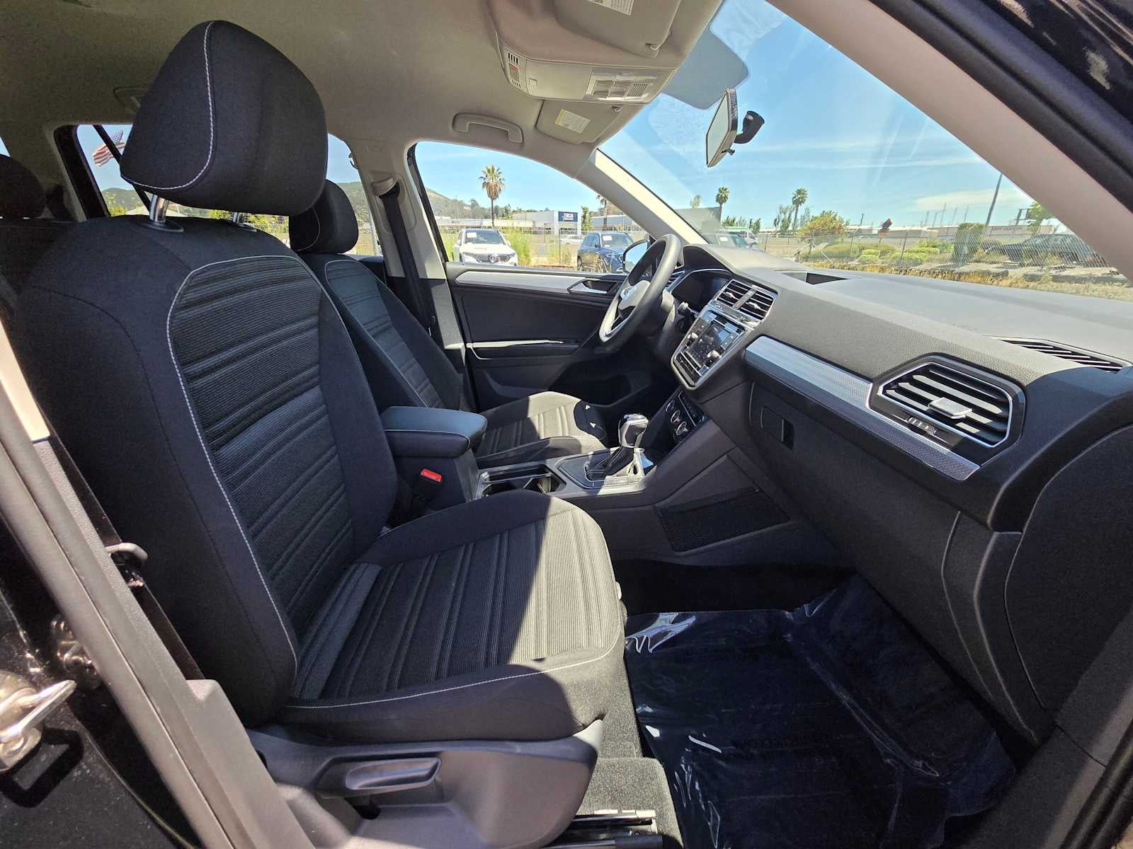 2022 Volkswagen Tiguan S