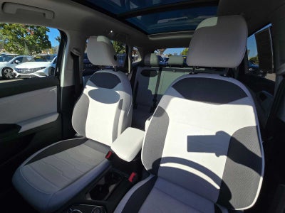 2026 Volkswagen Taos SE