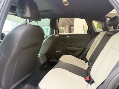 2020 Volkswagen Jetta R-Line