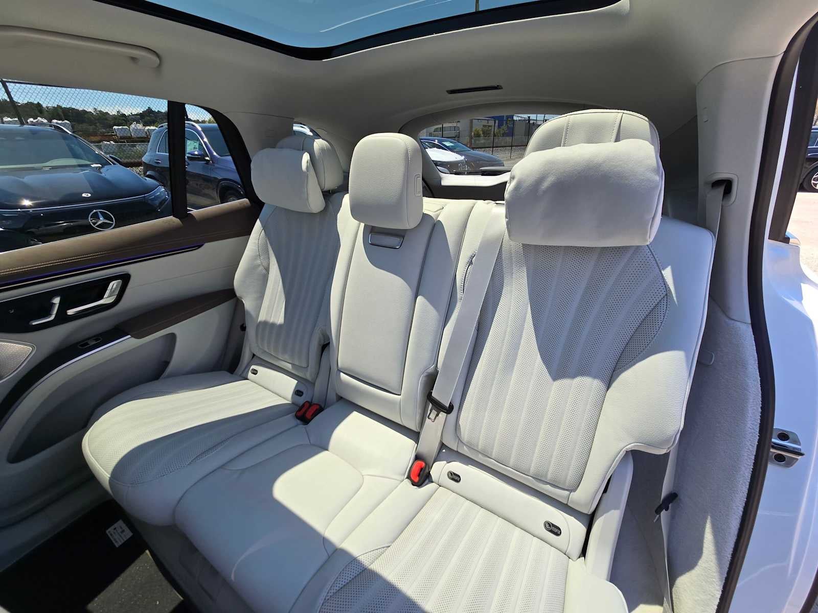 2026 Mercedes-Benz EQS 400 4MATIC® SUV