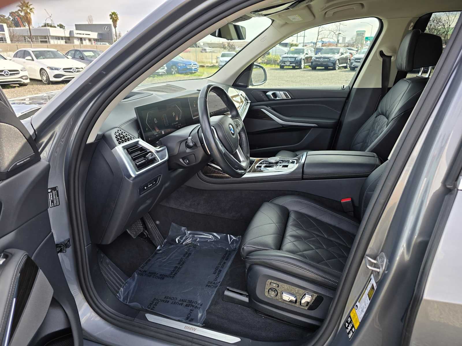 2024 BMW X7 xDrive40i