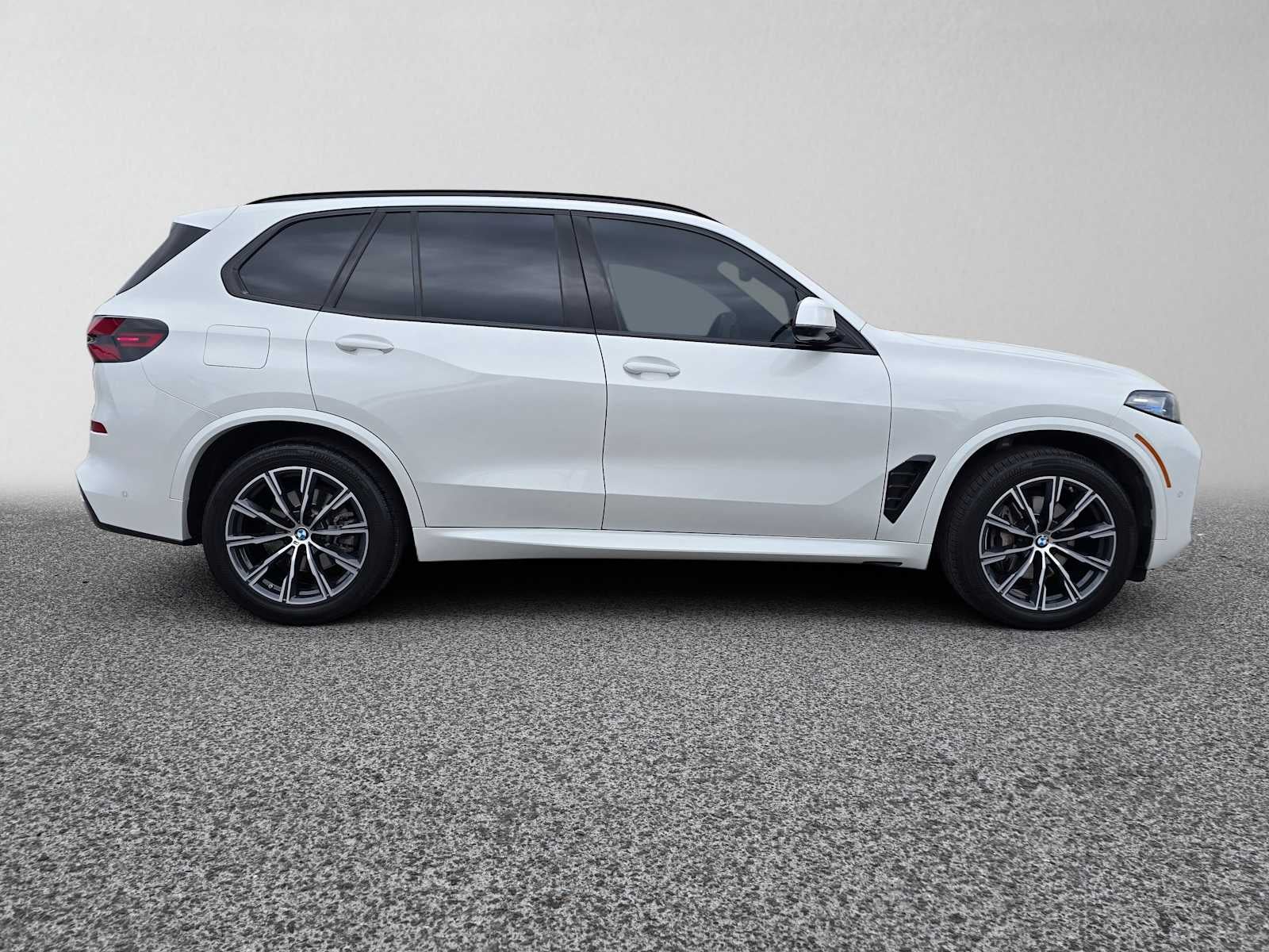 2025 BMW X5 xDrive40i xDrive40i