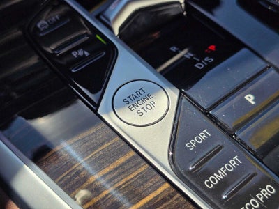 2025 BMW X5 xDrive40i xDrive40i