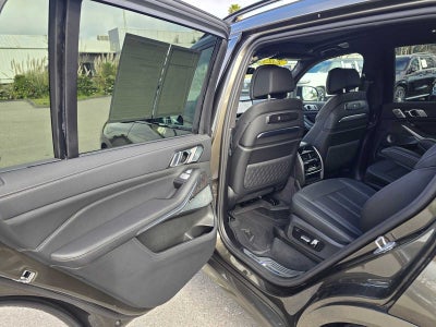 2025 BMW X7 M60i M60i