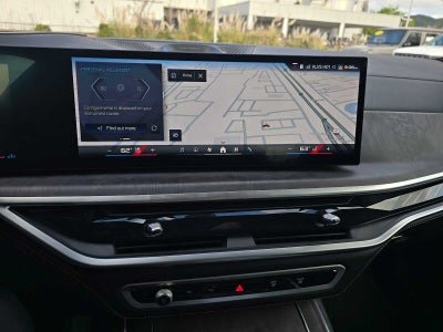 2025 BMW X7 M60i M60i