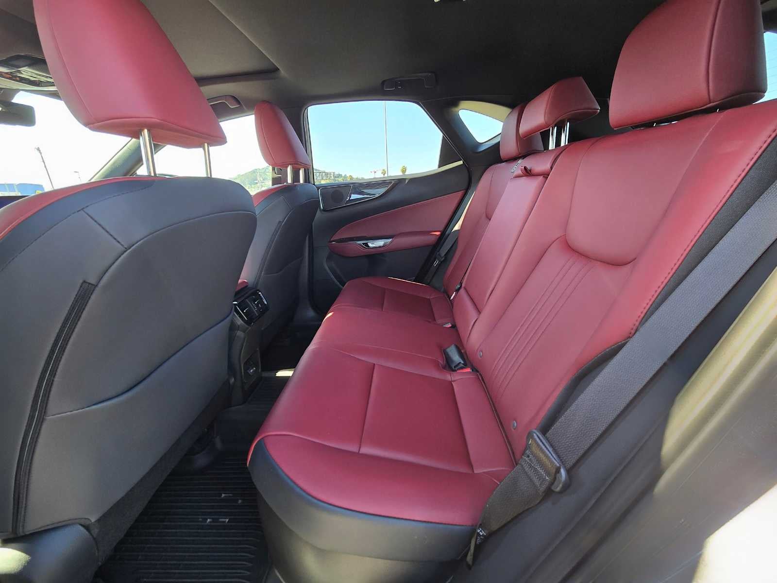 2025 Lexus NX 350h Premium