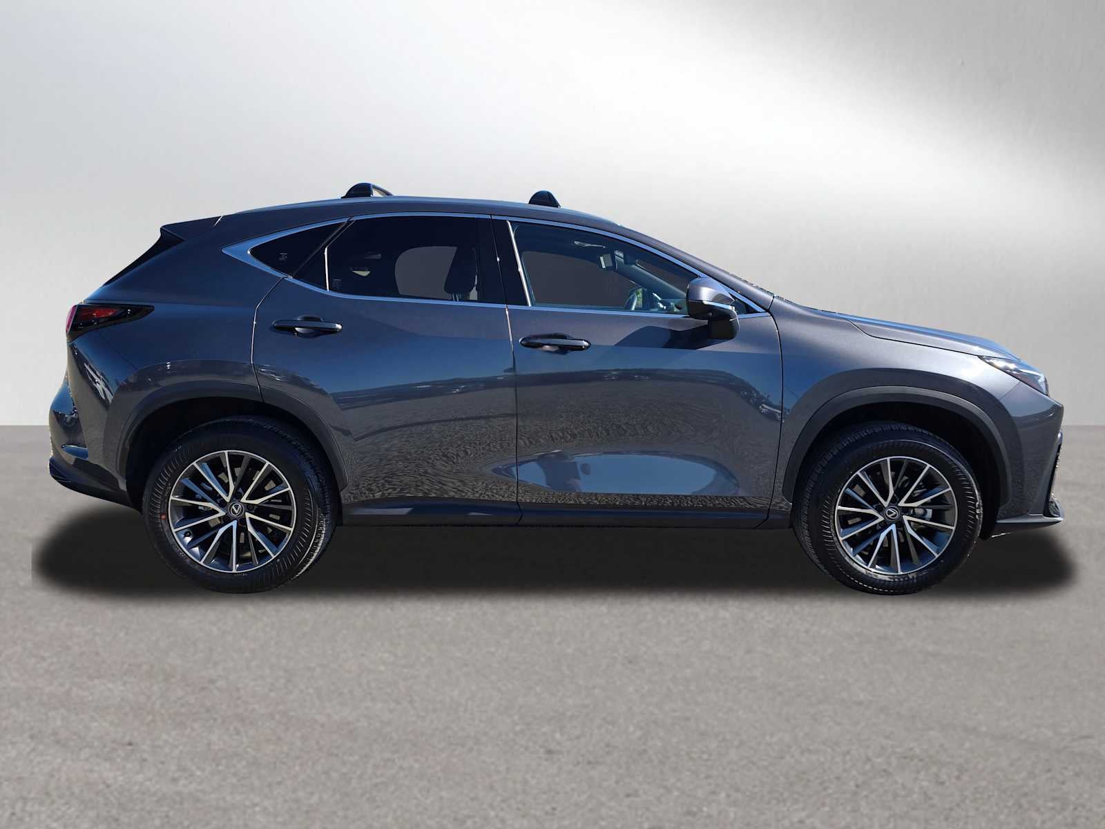 2025 Lexus NX 350h Premium