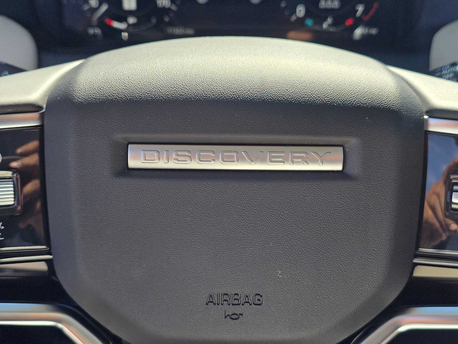 2025 Land Rover Discovery Sport S