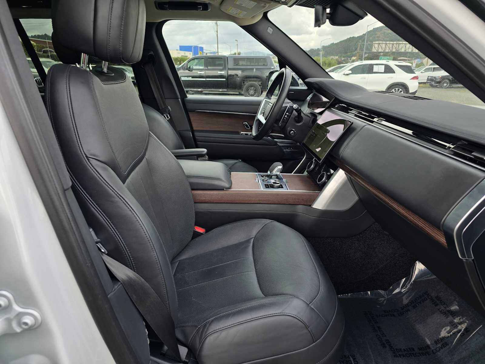 2023 Land Rover Range Rover SE