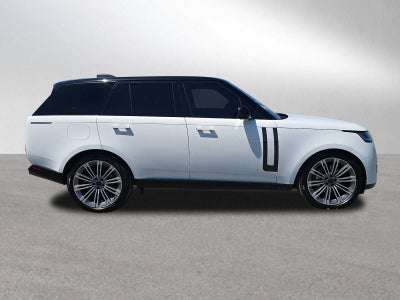 2022 Land Rover New Range Rover SE