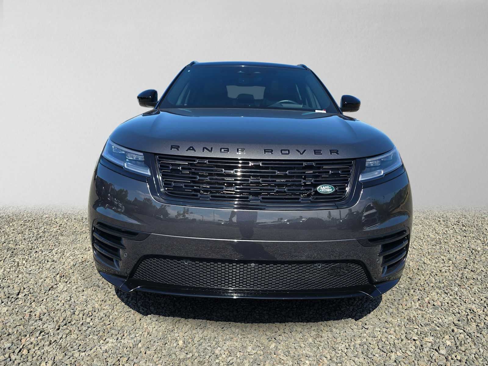 2025 Land Rover Range Rover Velar Dynamic SE