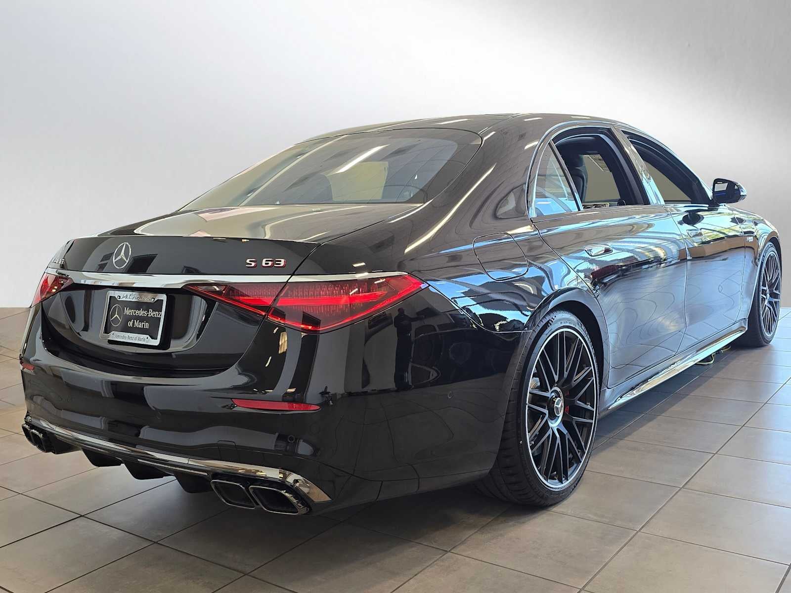 2025 Mercedes-Benz AMG® S 63 E AMG® S 63 E