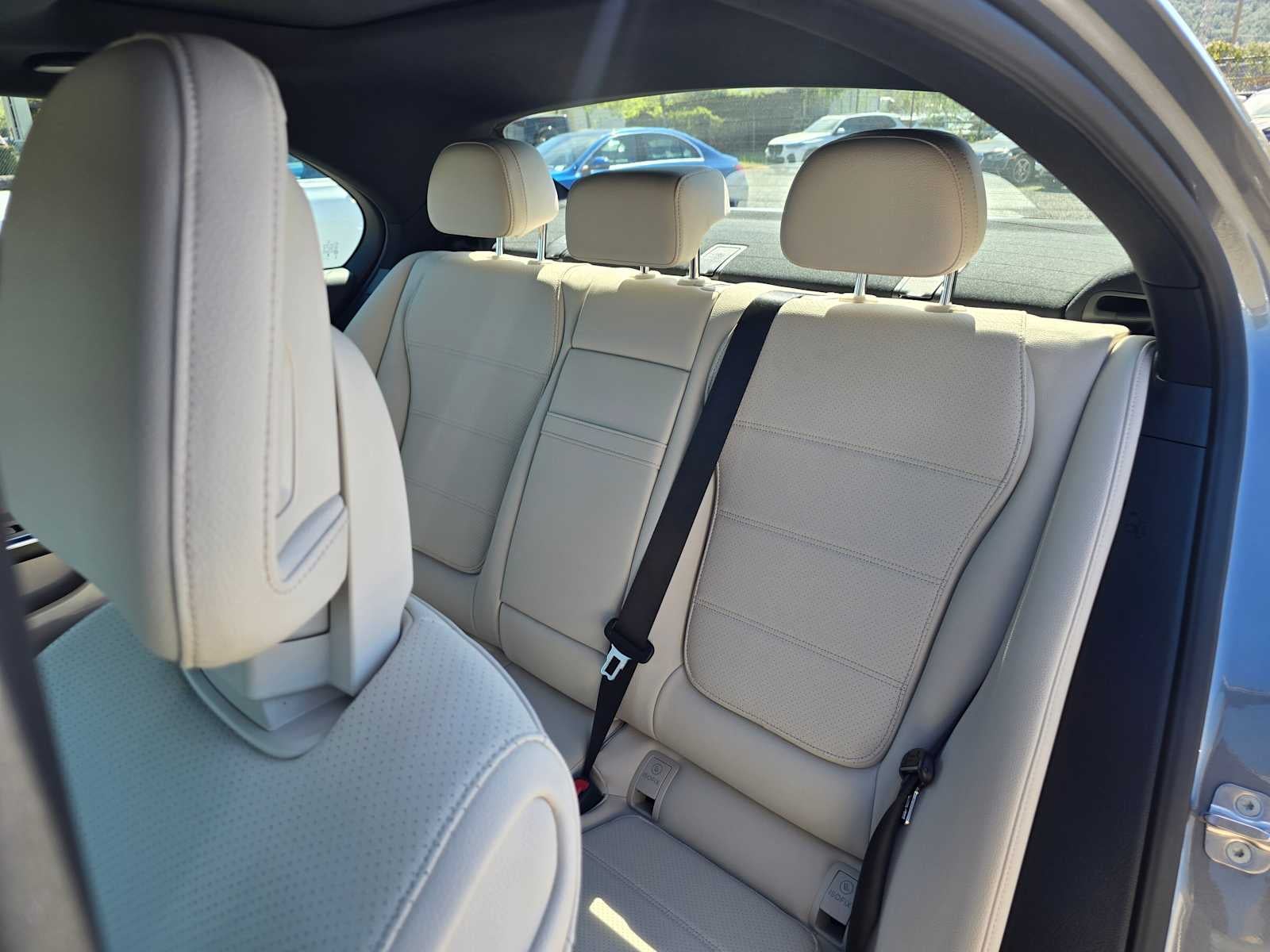 2026 Mercedes-Benz C 300 C 300