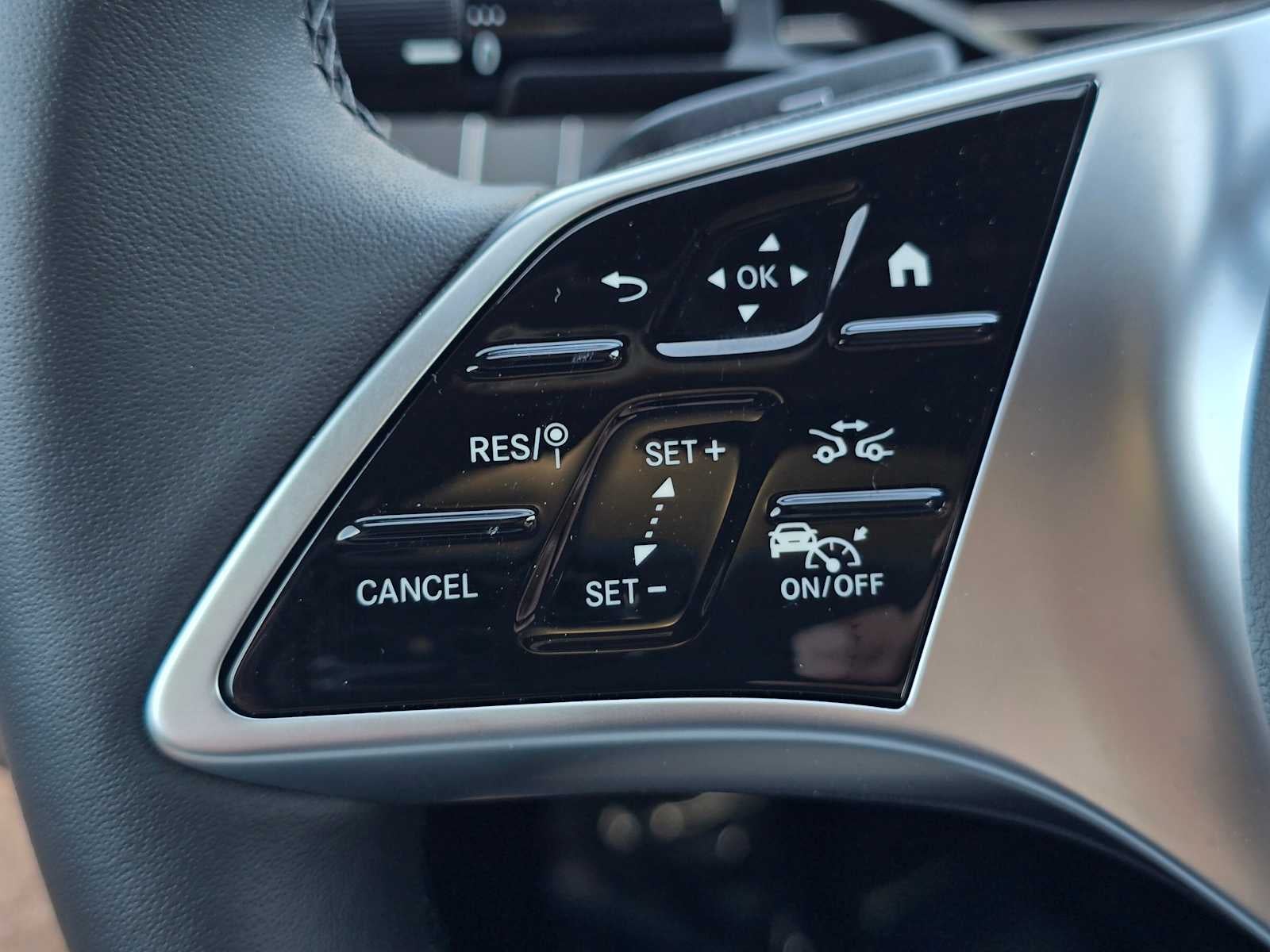 2026 Mercedes-Benz C 300 C 300